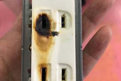 加賀市　小松市　コンセント　発火　取替